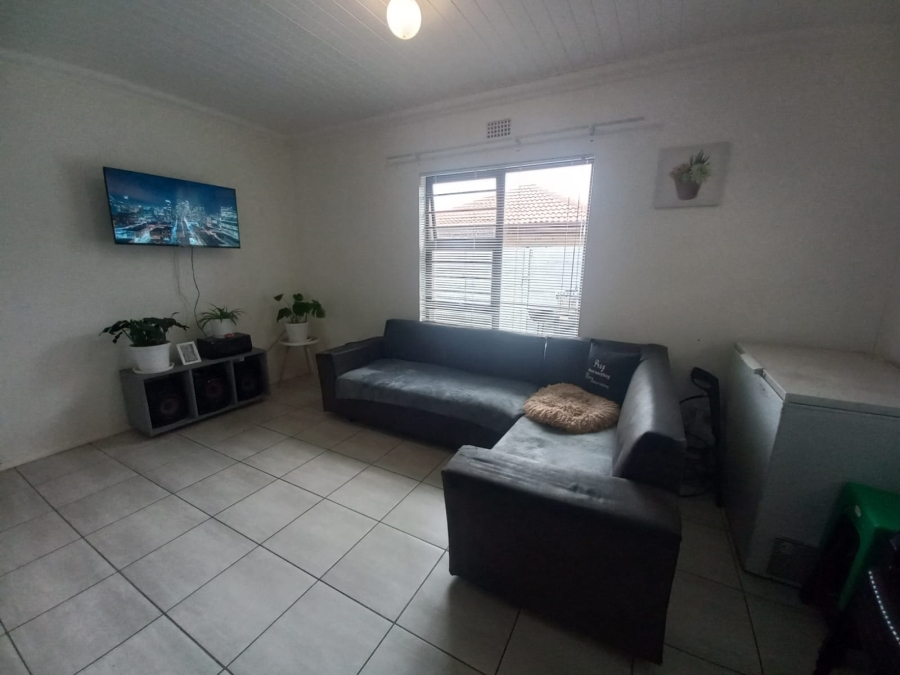 2 Bedroom Property for Sale in Westridge Western Cape